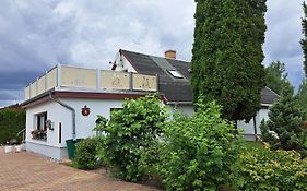 Schöne Ferienwohnung in ruhiger Lage
